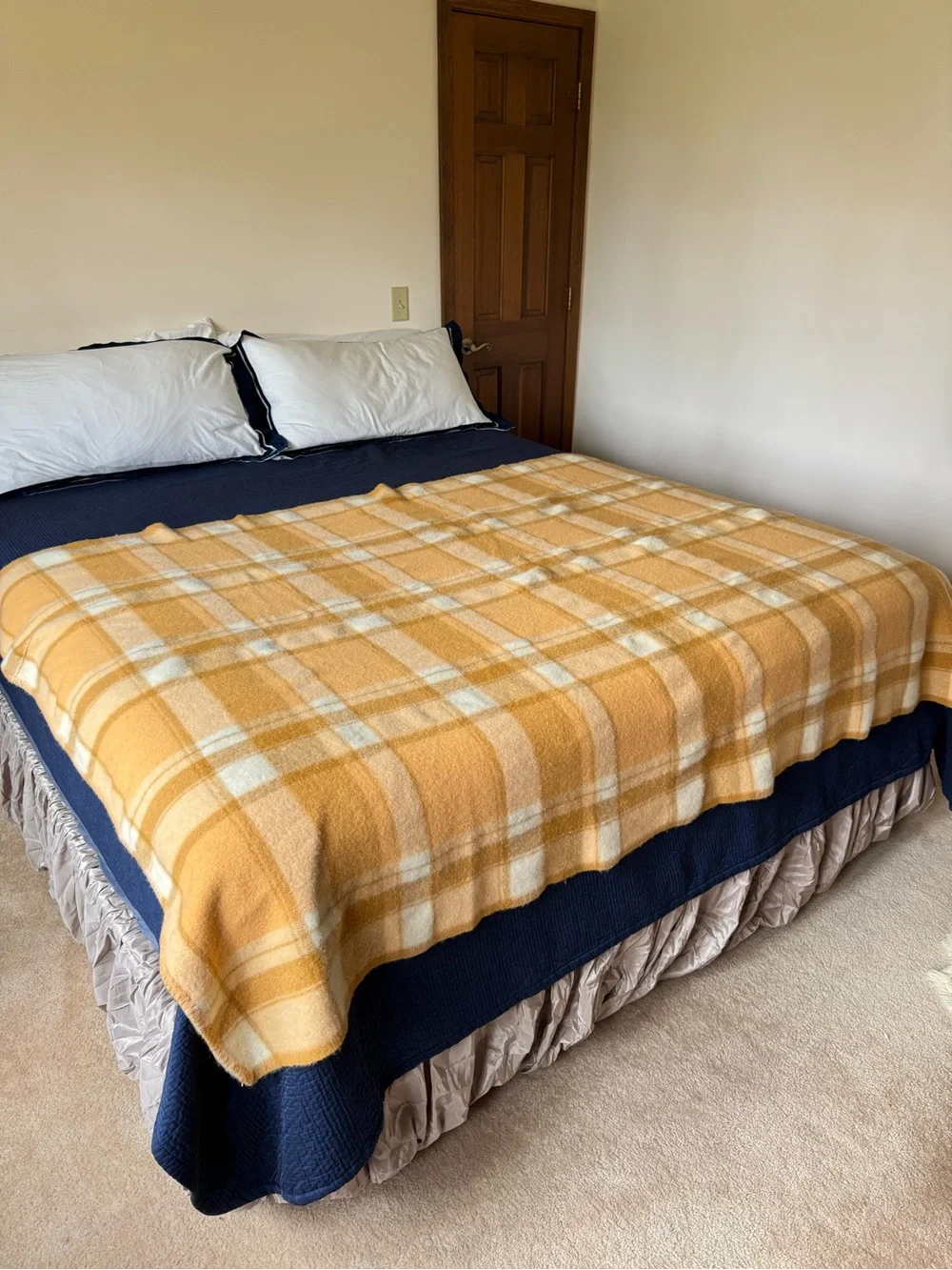 Invicta Australian Wool Plaid Throw Blanket Camel Cream Plaid Check 57x80 Queen